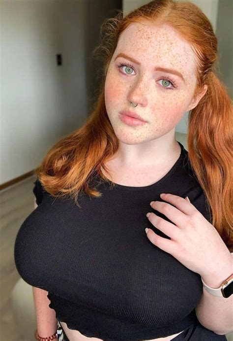Leaked Ash.e.e/Ashley Elliott. She used to have an of called “freckledbabe” but stopped posting. She used to have an of called "freckledbabe" but stopped posting She has kids and a husband now with no mention of her OF on social media . Might wanna scrape. 